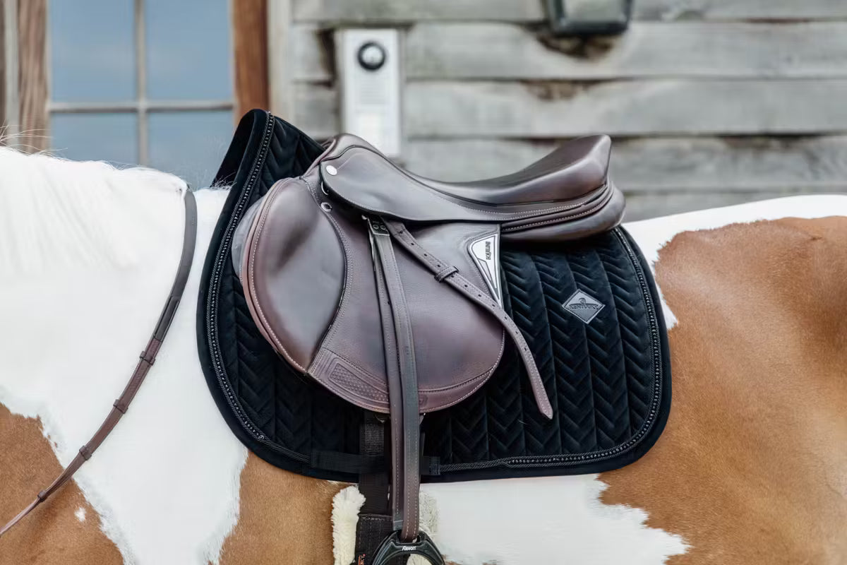 Kentucky Saddle Pad Velvet Pearls - Jumping