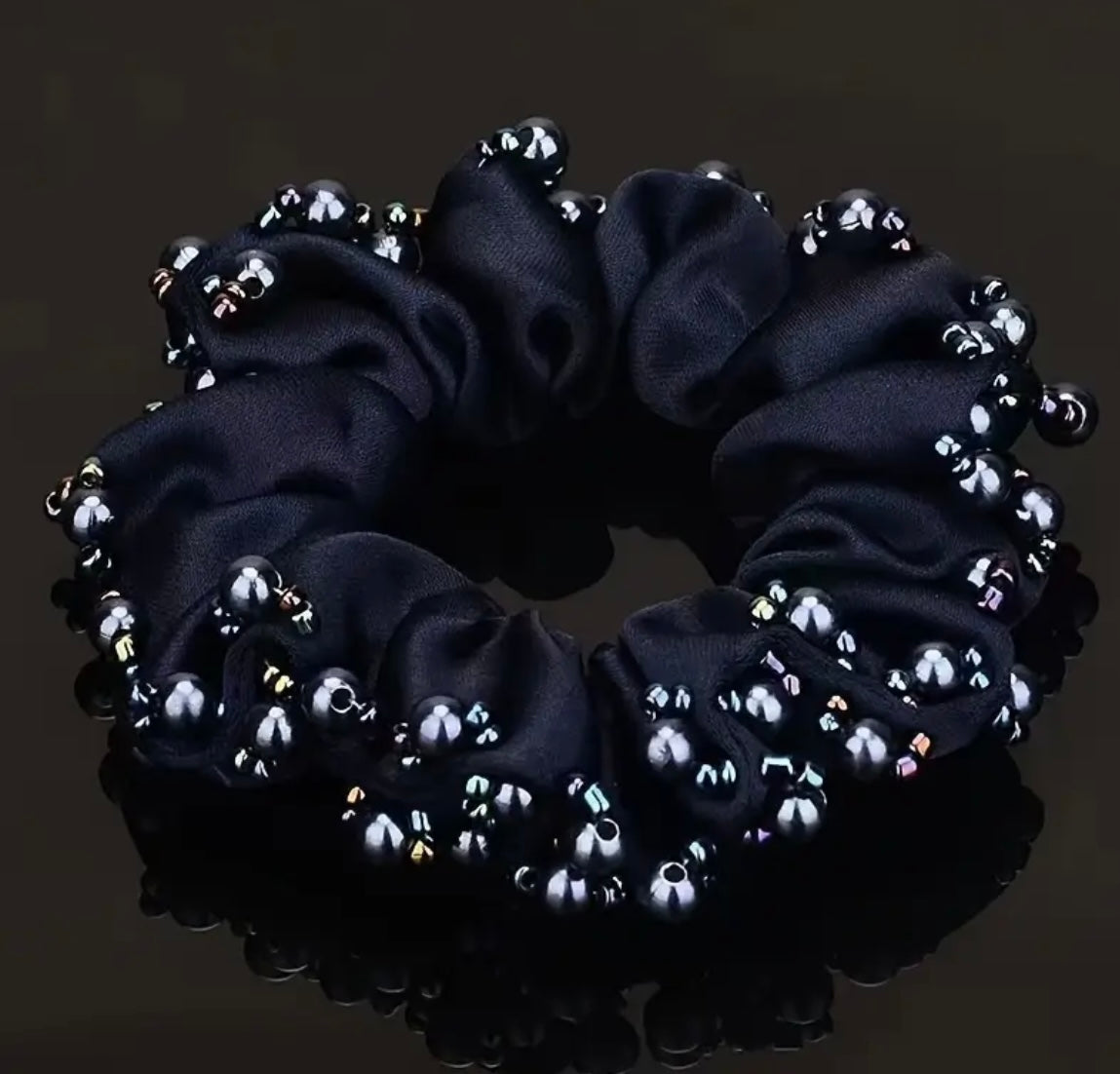 Imitation Pearl Scrunchie