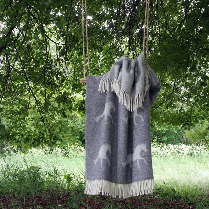 JJ Textile - Horse Soft Grey Pure Wool Throw