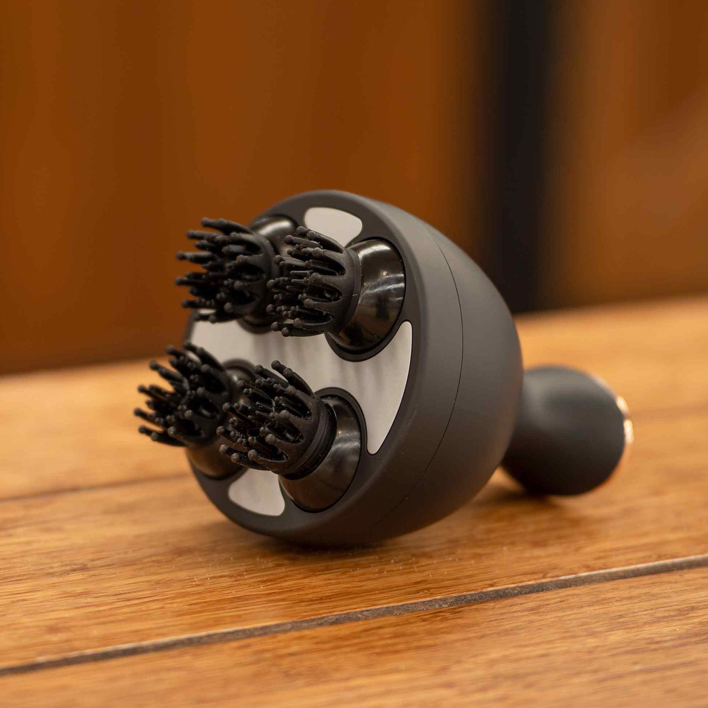 Imperial Riding Grooming and Relaxation Brush IRHVolta