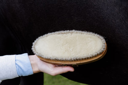 Kentucky Grooming Deluxe Overall Body Brush Soft Shine