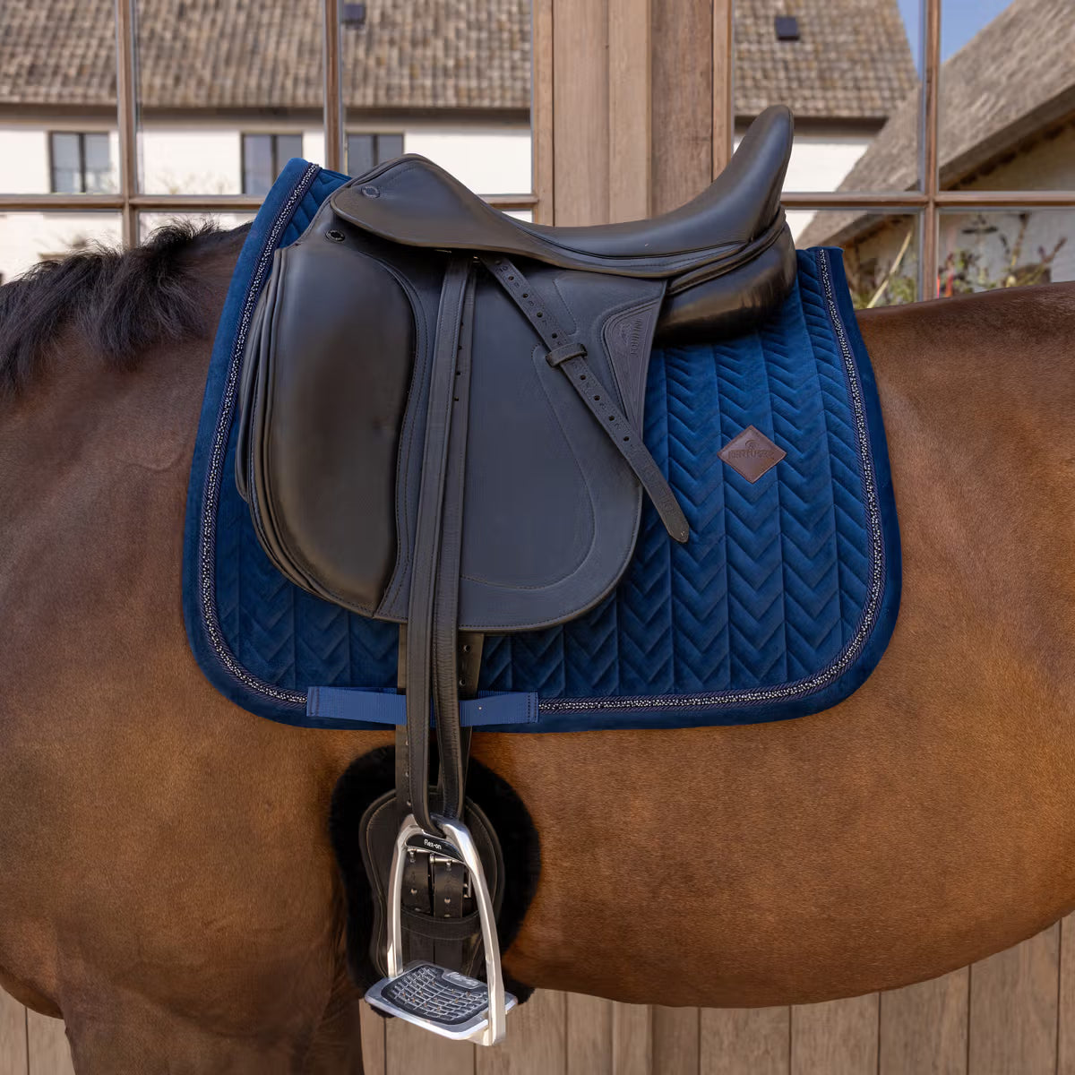 Kentucky Saddle Pad Velvet Mini Pearls - Dressage