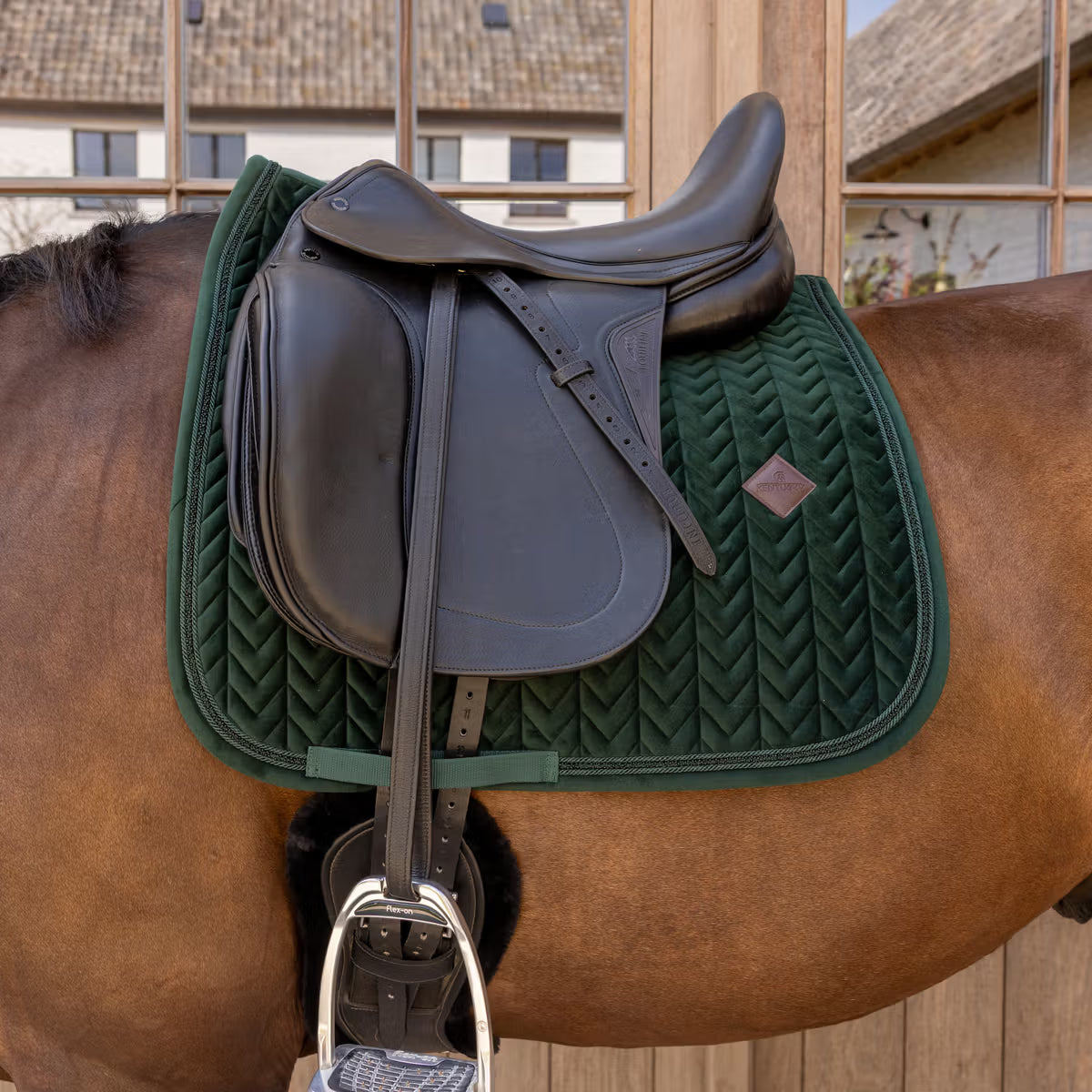 Kentucky Saddle Pad Velvet Mini Pearls - Dressage