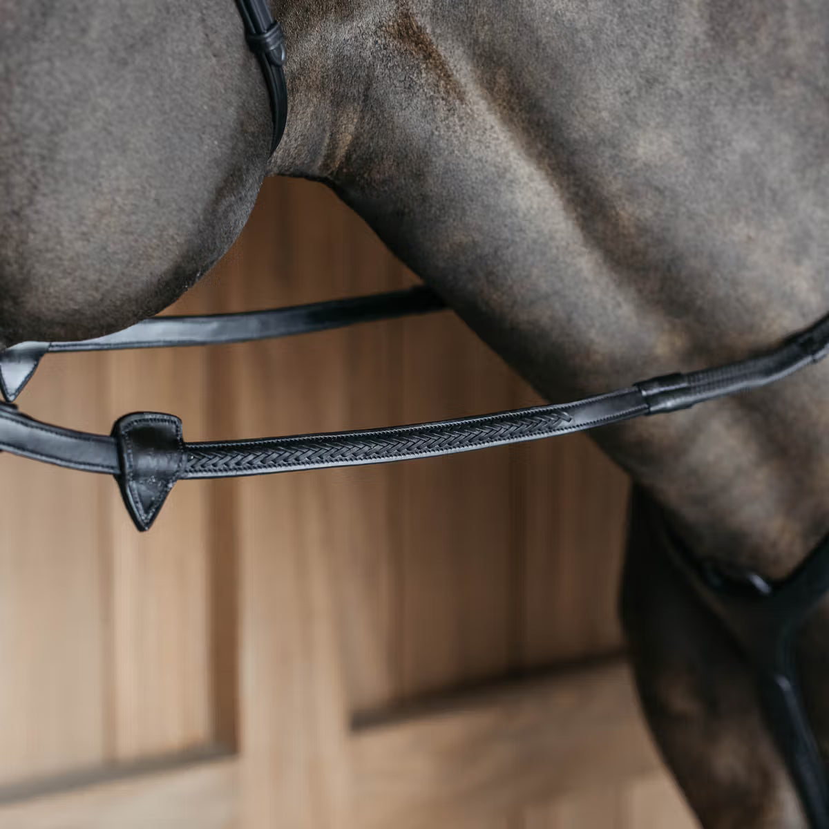 Dy'On 1/2” Rubber Reins with 7 Leather Loops and Plaited Detail - New English Collection