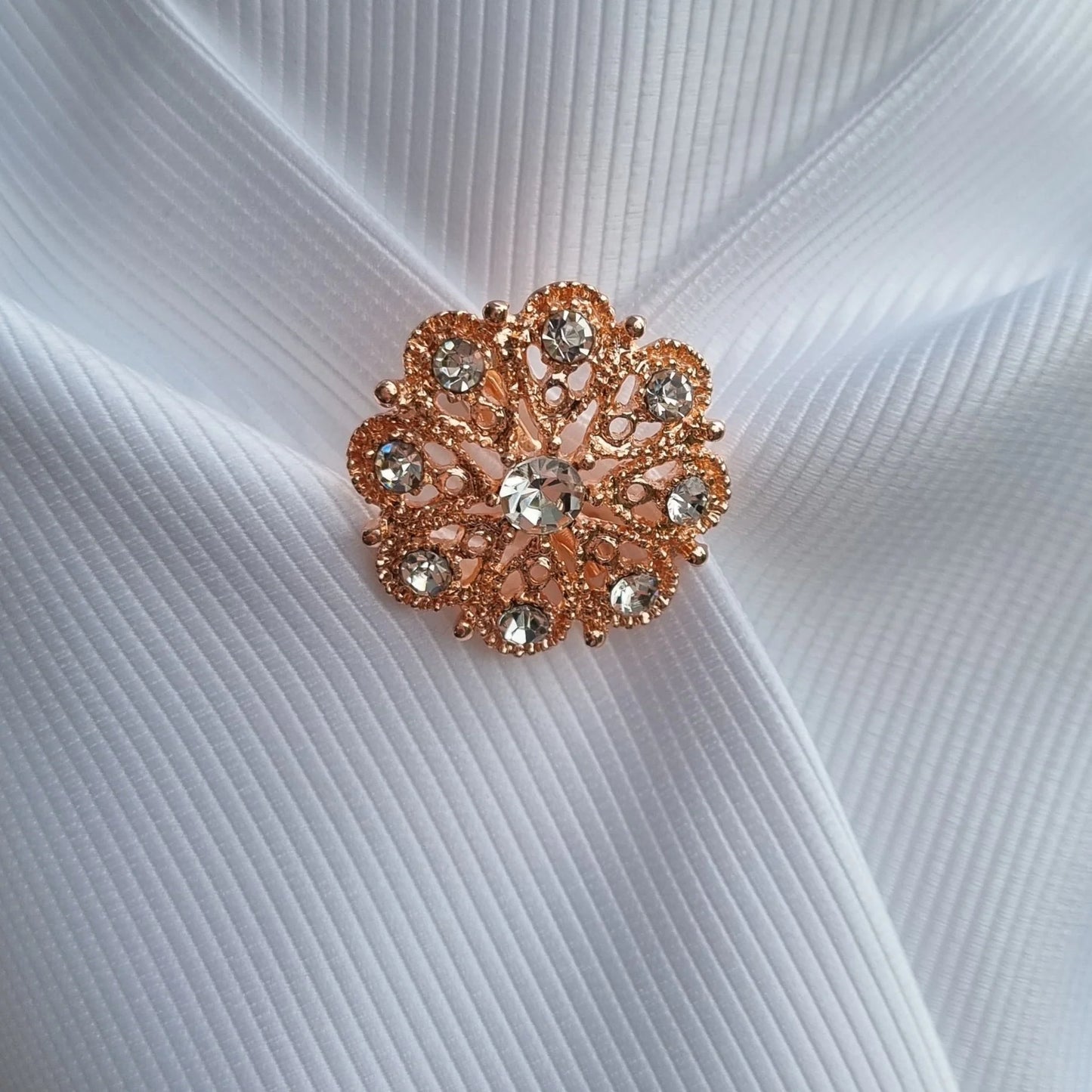 ERA Alex Stock Tie - White Satin with Pleated Centre & Brooch
