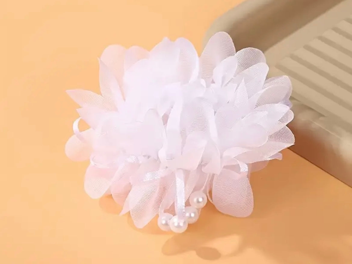 THD Flower Organza and Pearl Scrunchie - White