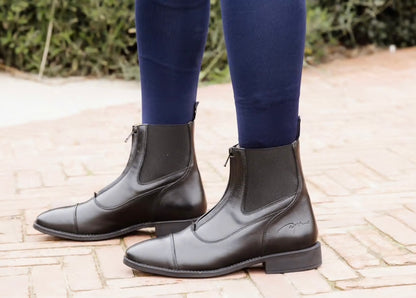 Dy’on Front Zipper Short Boots