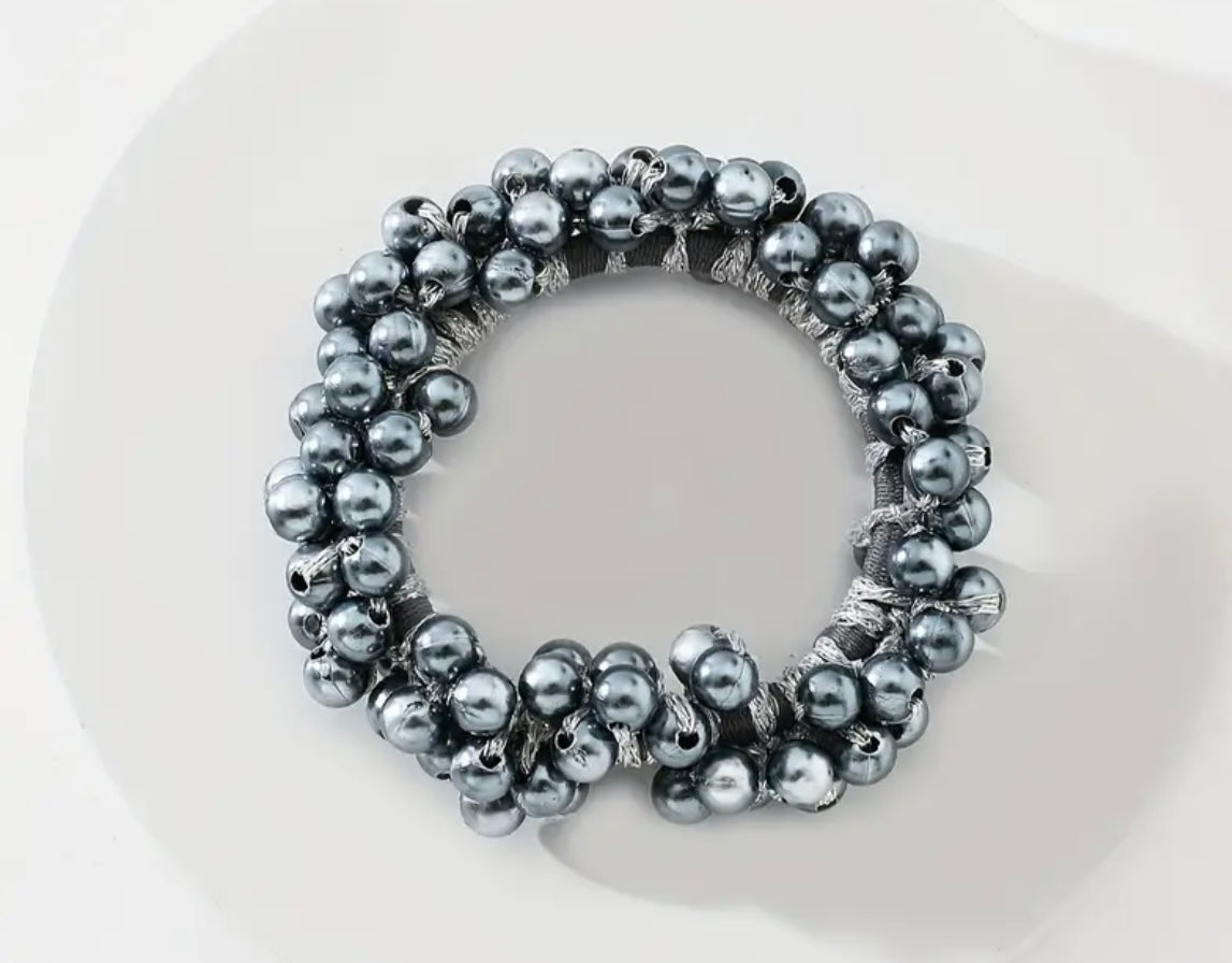 THD Imitation Pearl Scrunchie