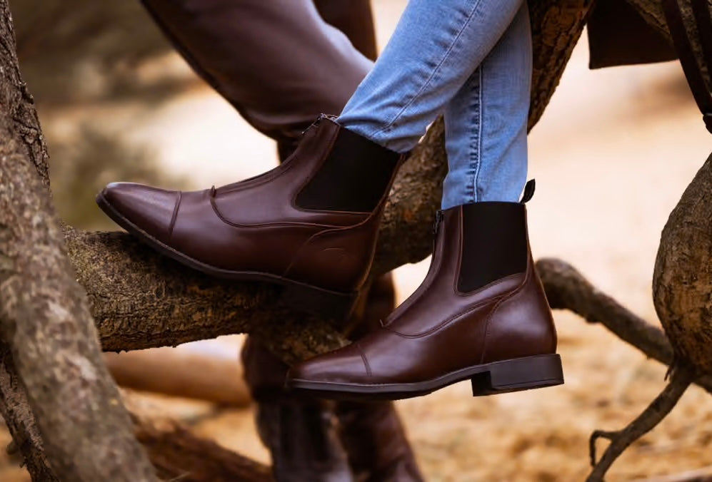 Dy’on Front Zipper Short Boots