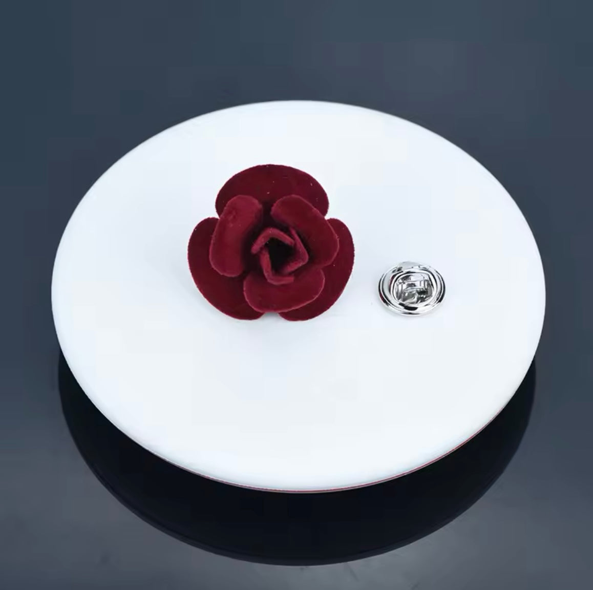 The Horse Den Lapel Pin