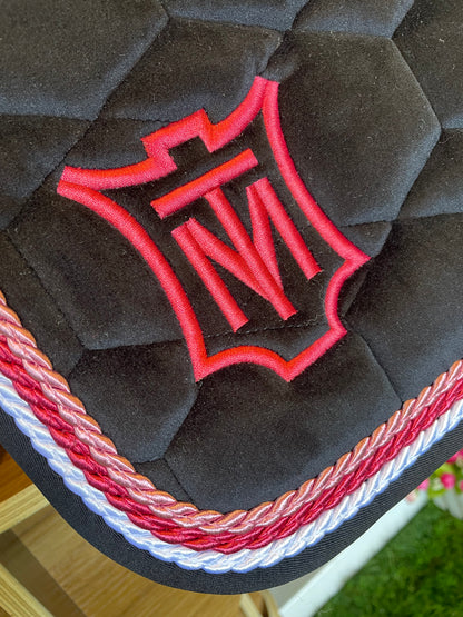 Mattes Square Jump SaddlePad - Black Velvet - Top Sheepskin - Medium