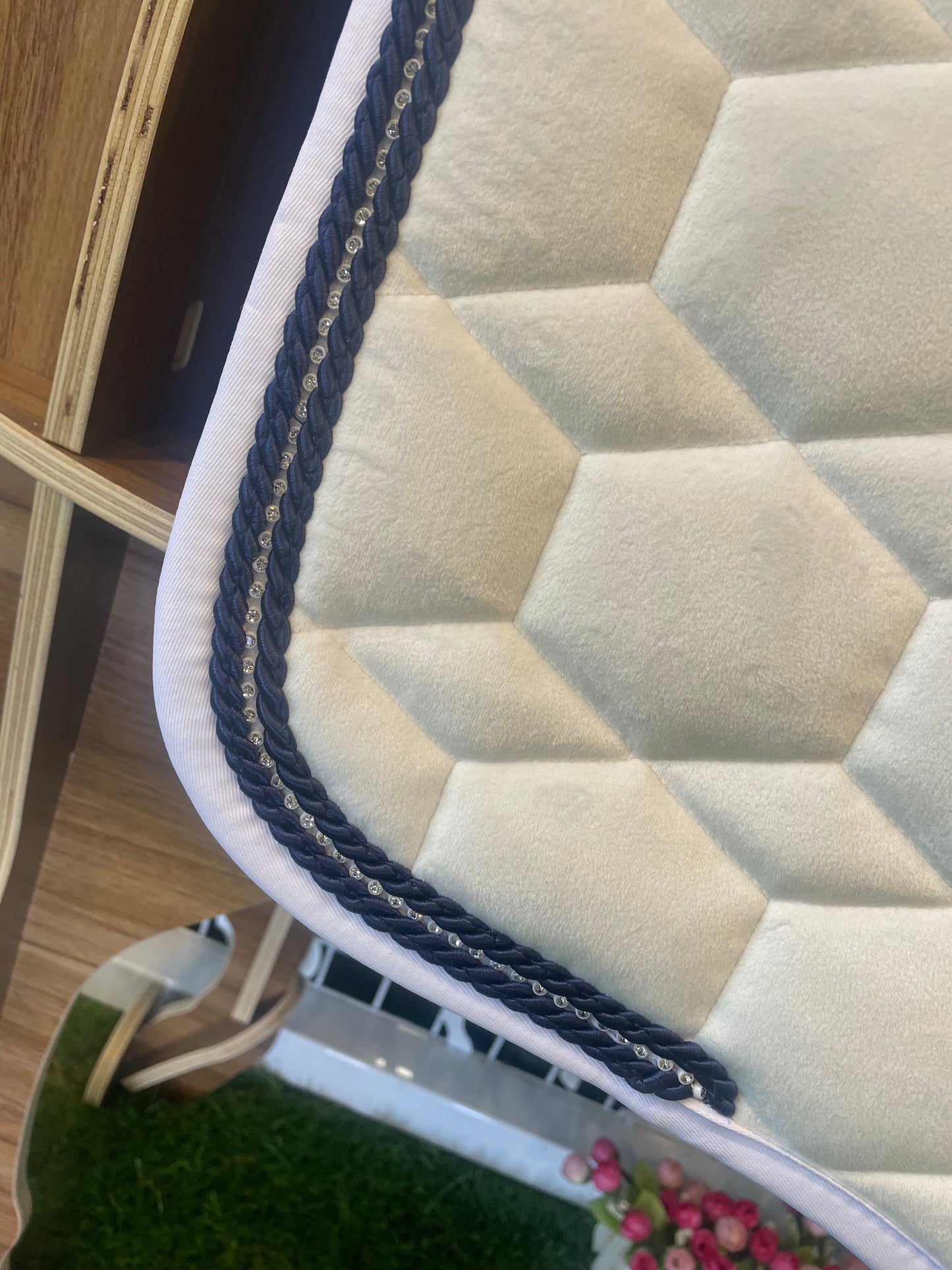 Mattes Eurofit Dressage SaddlePad - White Velvet - No Sheepskin - Large