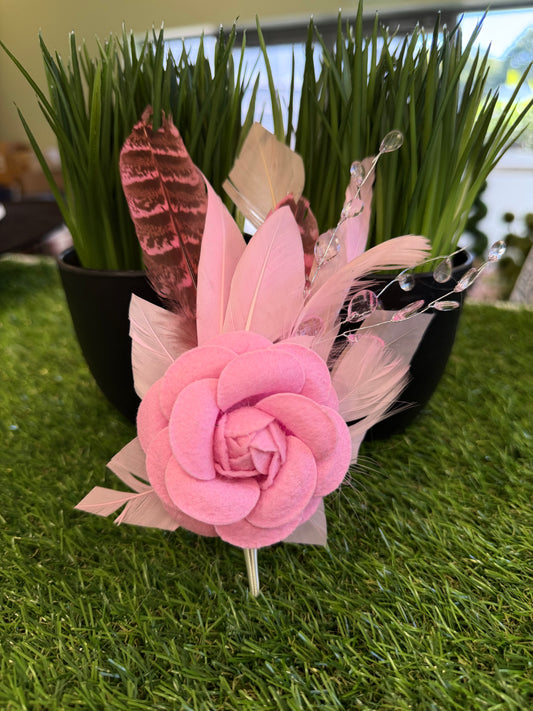 Parkhill Feather Pin Baby Pink