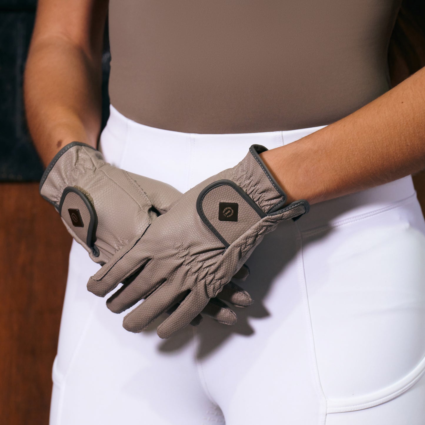 Imperial Riding Gloves Crystal IRHEssentials