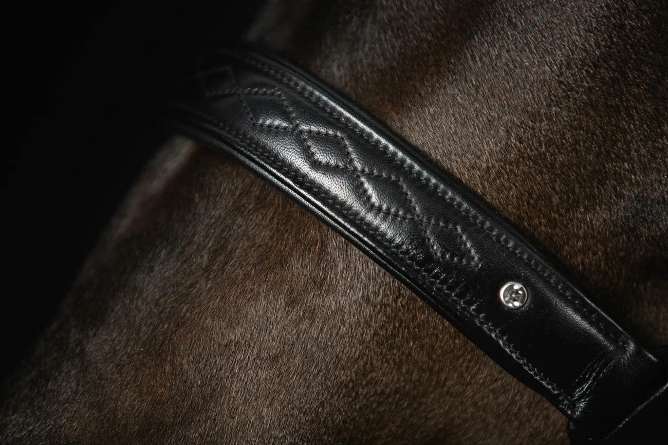 Mrs Ros Leather Halter Diamond Deluxe Movie Star