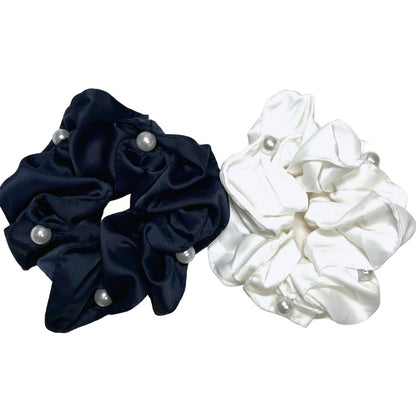 Boutique Equines Nicci Pearl Scrunchie