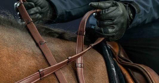Dy'On 5/8" Hunter Reins with 7 Leather Loops - New English Collection